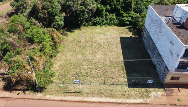 Terreno de 1090m2 sobre calle Paraguay!