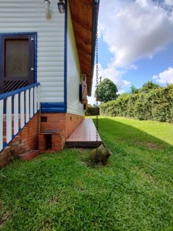 ¡Hermosa casa en venta! 2 Plantas + 3 Habitaciones + 2 Baños + Quincho + Piscina